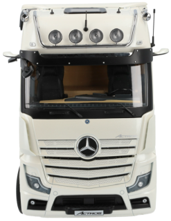 Макет камион 1:18 Mercedes Actros Giga Space cab